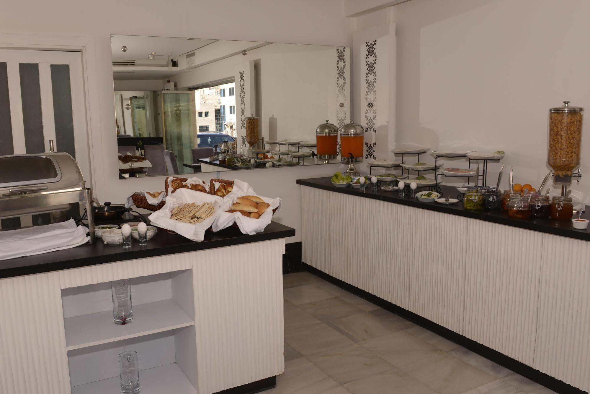 Crystal Hotel Ammán Kültér fotó